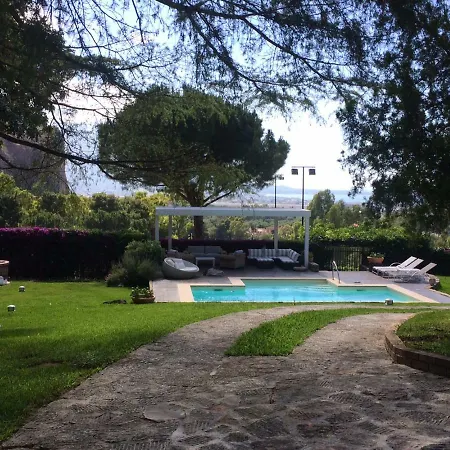 Villa Lolj Con Piscina E Campo Da Tennis Capaci