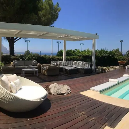 Villa Lolj Con Piscina E Campo Da Tennis *
